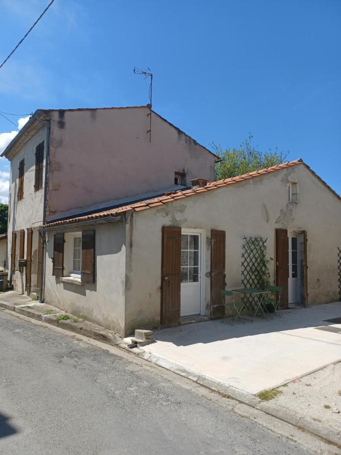 Maison De Village Entre Estuaire Et Ocean Saint-Yzans-de-Médoc Exterior foto